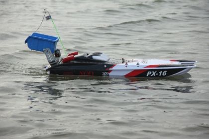 Радиоупрабвляема лодка за захранка и риболов катамаран